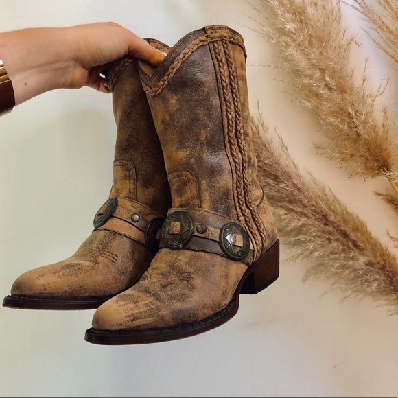 Matisse Shoes - MATISSE Distressed Brown Leather Cowboy Boots 7